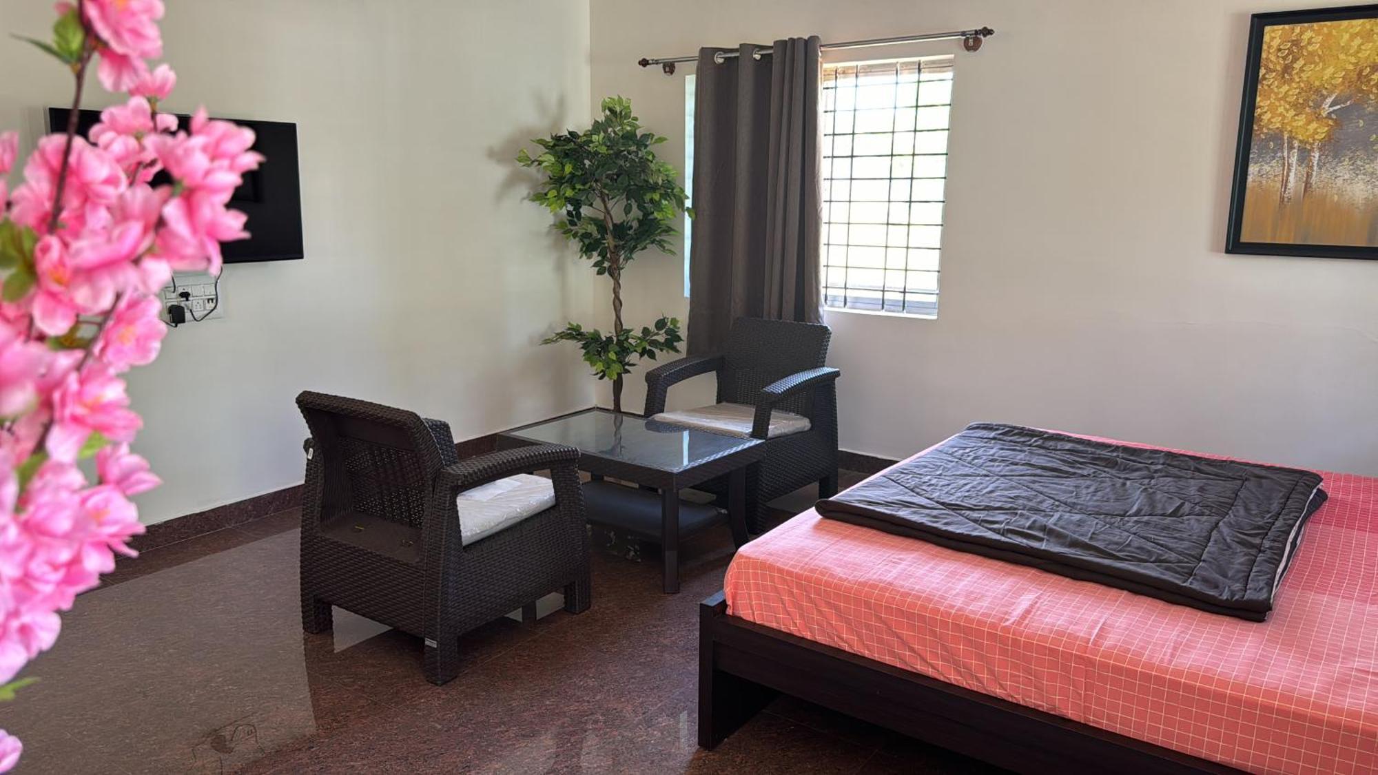 Raj Home Stay Mysore Bagian luar foto