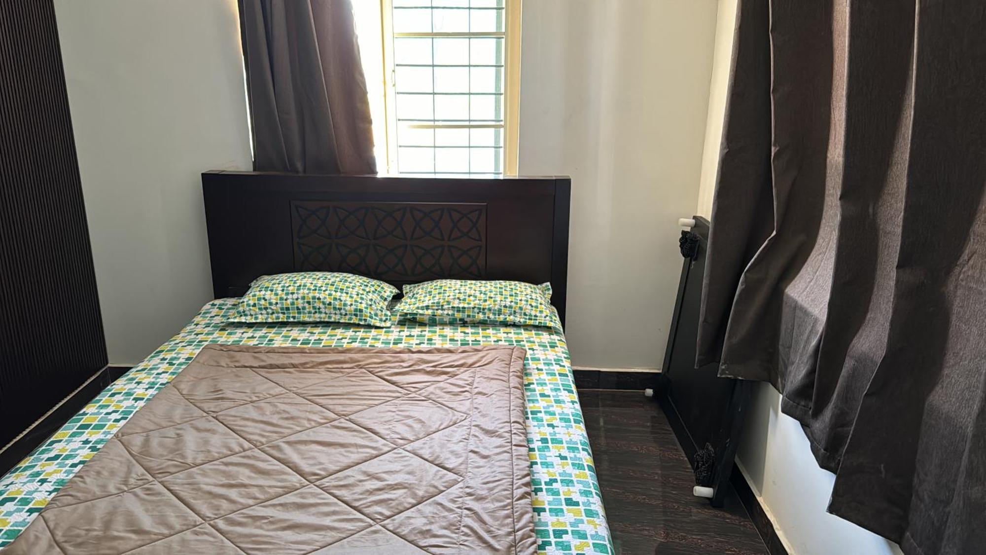 Raj Home Stay Mysore Bagian luar foto
