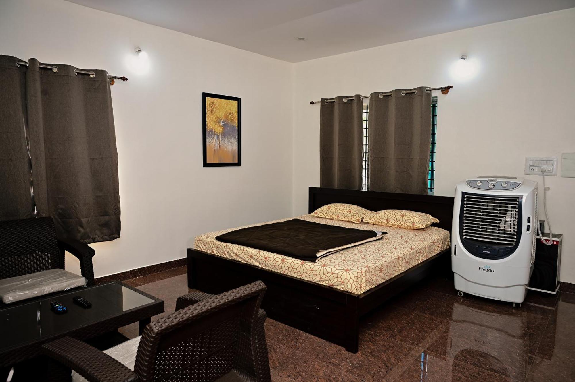 Raj Home Stay Mysore Bagian luar foto