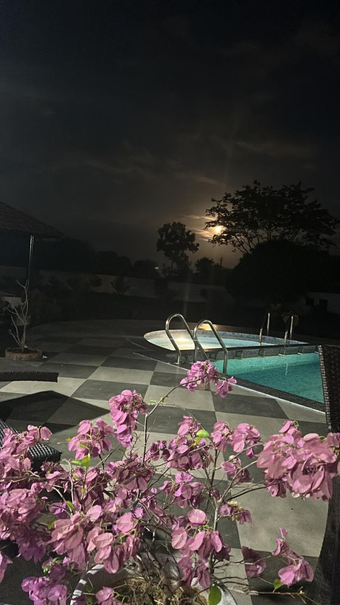 Raj Home Stay Mysore Bagian luar foto